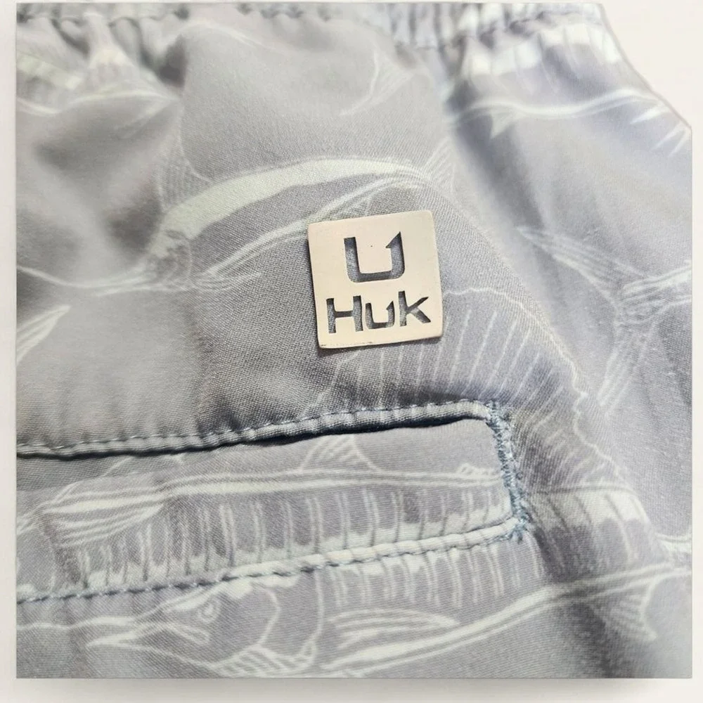 Huk Performance Fishing Shorts Mens‎ XXL Gray Marlin Sailfish Skeleton Print